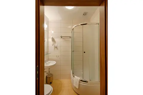 Yarden Aparthotel in Krakau — foto 11