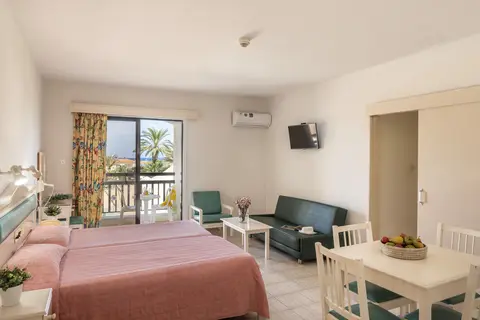 Seagull Hotel Apartments in Παραλίμνι — foto 22