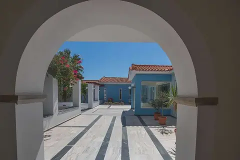 Zefiros Beach Hotel in Μυκάλη — foto 24