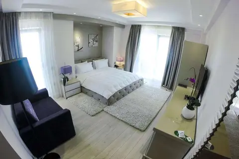 Demi Hotel in Sarandë — foto 23