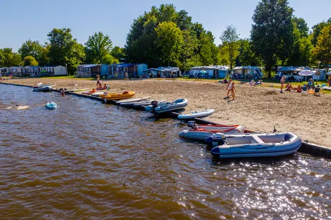 Vakantiepark Bergumermeer in Sumar — foto 12