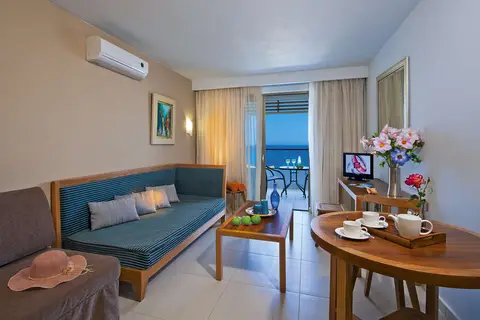Iolida Beach Hotel in Αγία Μαρίνα — foto 17