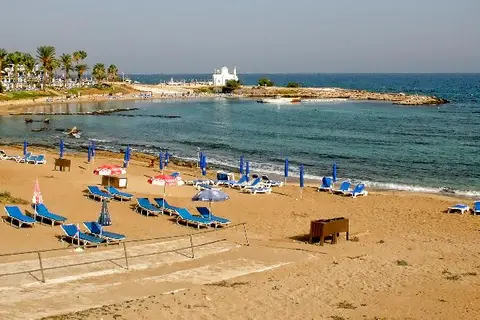 Anais Bay in Παραλίμνι — foto 18