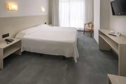 Hotel Marinada in Salou — foto 2