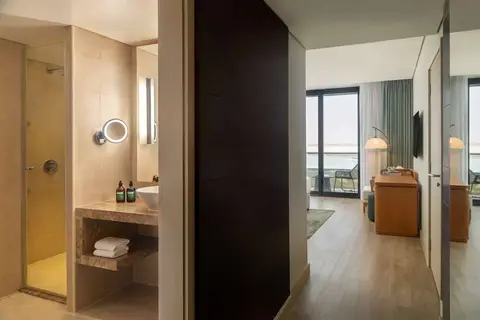 Yas Plaza Mangroves by IHG in جزيرة ياس — foto 7