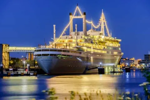 ss Rotterdam in Rotterdam — foto 14