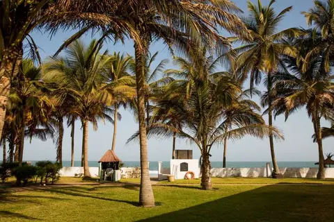 Bungalow Beach Hotel in Serrekunda — foto 16