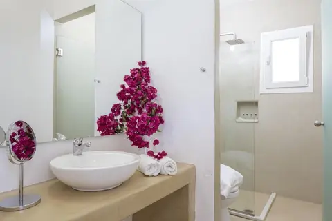 Rhenia Mykonos in Τούρλος — foto 23