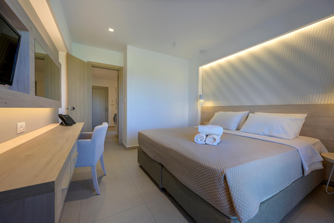 Hotel Mythos Suites - logies & ontbijt foto 13