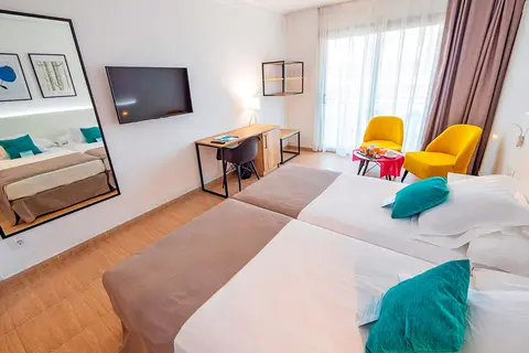 Dwo Sirius Hotel by Checkin in Santa Susanna — foto 4