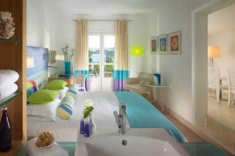 Petasos Beach Resort & Spa in Πλατύς Γιαλός — foto 27