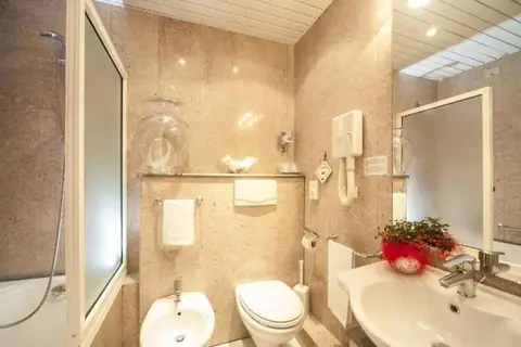 Bisanzio Hotel in Ravenna — foto 19