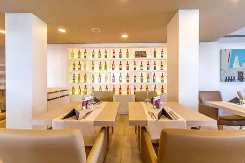 Marins Suites Hotel in Son Servera — foto 13