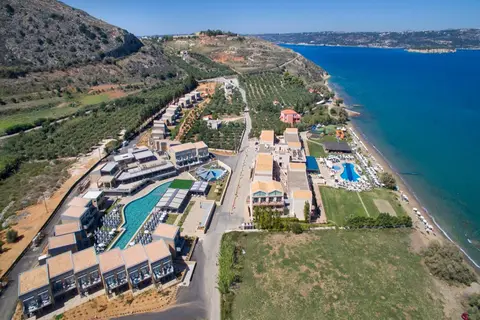 Kiani Beach Resort in Καλύβες — foto 15