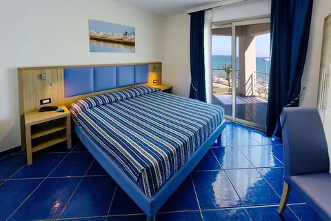 Astro Suite Hotel in Cefalu — foto 2