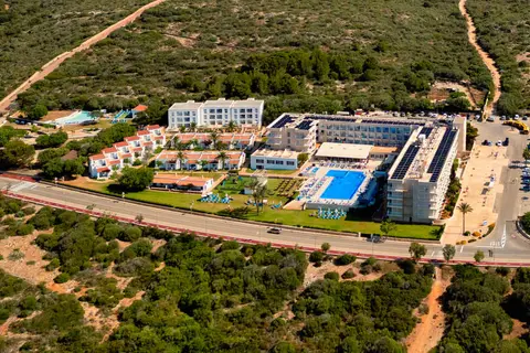 Minura Sur Menorca in Sant Lluís — foto 12