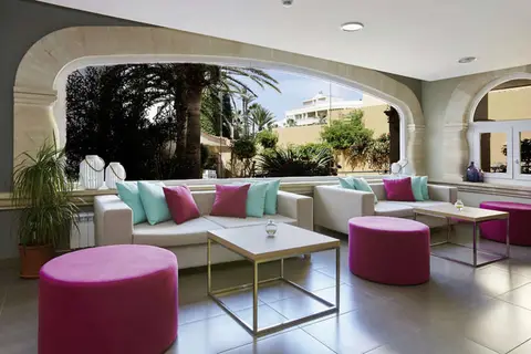Universal Hotel Cabo Blanco in Colònia de Sant Jordi — foto 12