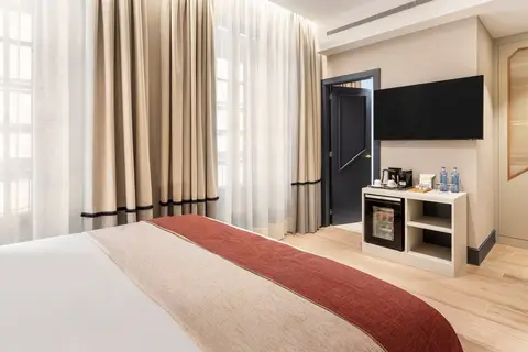 Hotel Catalonia Puerta del Mar in Málaga — foto 4