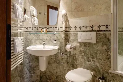 Auberge d&ampapos;Alle foto 7