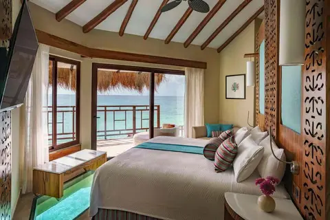 Palafitos Overwater Bungalows in Playa del Carmen, foto 2