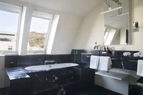 Hotel Miro in Bilbao — foto 17