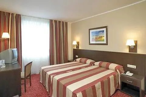 Leonardo Hotel Barcelona Gran Via in Barcelona — foto 28