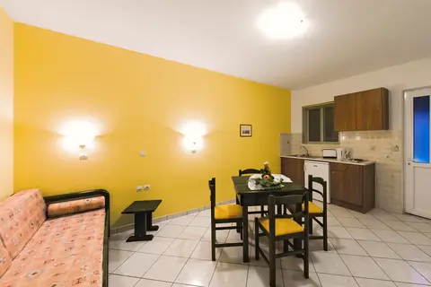 Remezzo Studios & Apartments in Ammoudi — foto 19