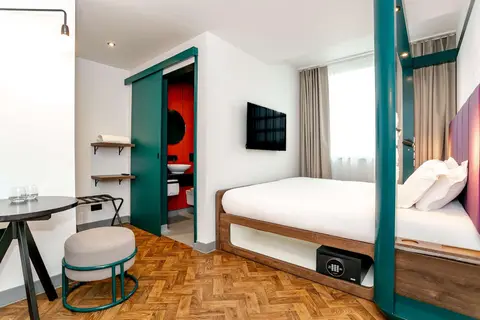 YOTEL Manchester Deansgate in Manchester — foto 14