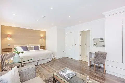 Ashburn Court Apartments in Londen — foto 15