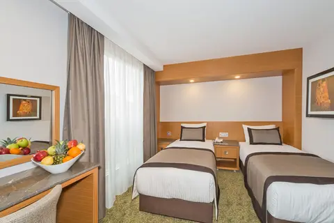 Bisetun Hotel in Fatih — foto 9