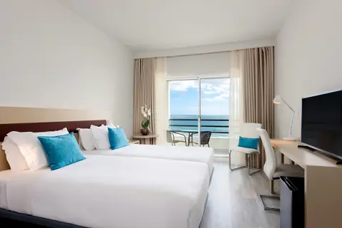 Hotel TRYP by Wyndham Lisboa Caparica Mar in Costa da Caparica — foto 14
