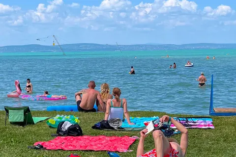 Aranypart Camping & Apartments foto 3