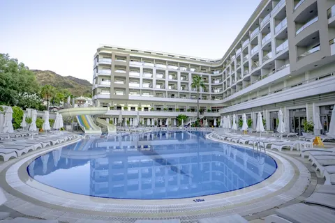 Golden Rock Beach in Marmaris — foto 2