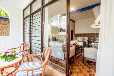 Travellers Beach Hotel & Club in Kasemeni ward — foto 2