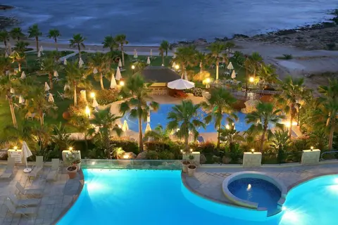 Aquamare Beach & Spa in Paphos — foto 11
