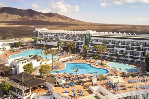 Sandos Papagayo Beach Resort in Yaiza