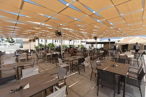 Tetyk Hotel & Suites Protaras in Παραλίμνι — foto 7