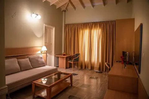 Alma Beach Hotel & Appartementen in Πέτρα — foto 24
