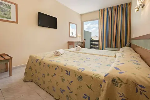 AzuLine Hotel Pacific in Sant Antoni de Portmany — foto 22