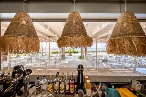 Porto Bello Beach in Καρδάμαινα — foto 8