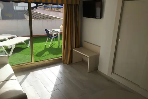Miami Park Aparthotel in Calella — foto 16