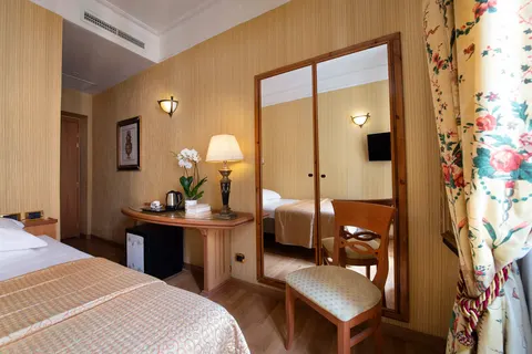 Hotel Cecil Rome in Rome — foto 11