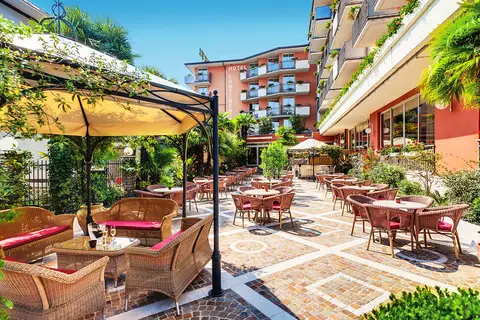 Hotel Continental in Nago — foto 3