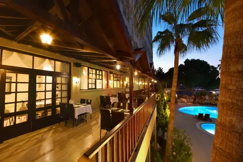 Anitas Beach Hotel in Alaşehir — foto 21