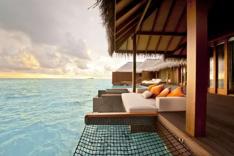 Ayada Maldives in ތިނަދޫ