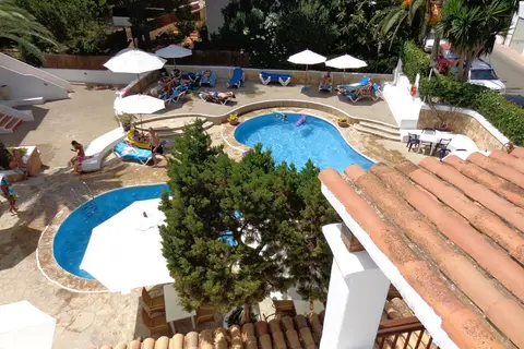 Benet Los Pinares Apartments in Santa Eulària des Riu, foto 2