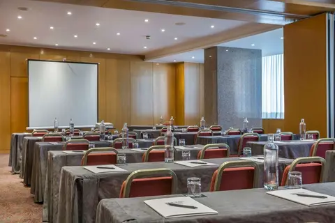 Ramada by Wyndham Lisbon in Almada — foto 11