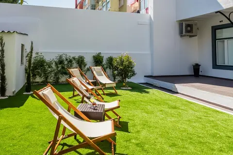 Vila Garden Guesthouse in Almada — foto 13