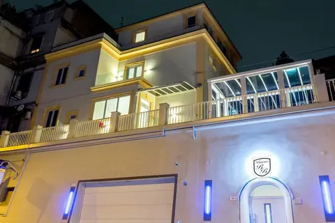 Buono Hotel in Napels