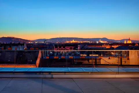 EST Grand Hotel Savoy Budapest foto 1